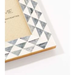 Matr Boomie Varuna Gray Bone Picture Frame 9.5 In. H X 7.5 In. W -Umbra || Yankee Candle Sales 4fece316 f3f7 4a13 b78d 8c6c8528e7f9