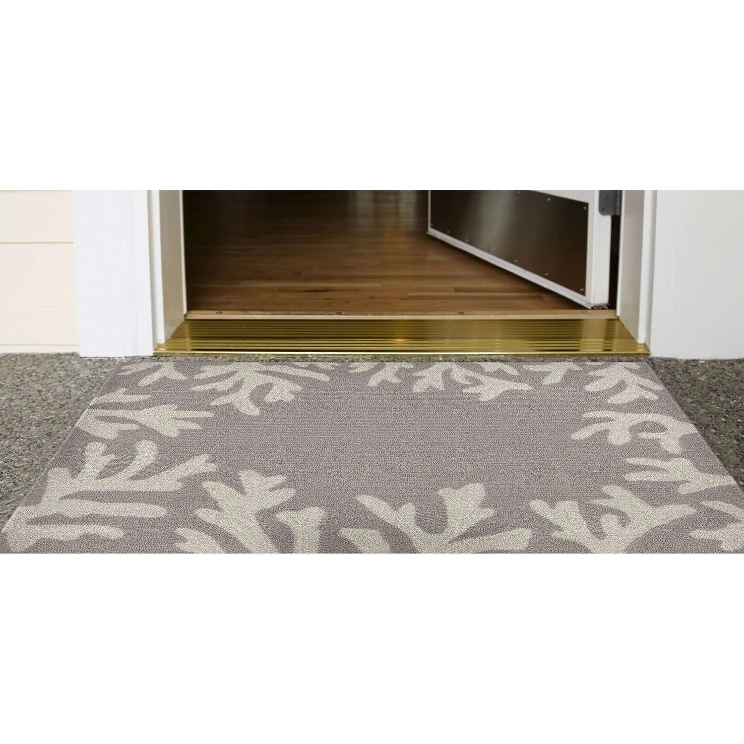 Liora Manne Capri 1.67 Ft. W X 2.5 Ft. L Gray Contemporary Polyester Accent Rug 4 Liora Manne Capri 1.67 Ft. W X 2.5 Ft. L Gray Contemporary Polyester Accent Rug - Image 2
