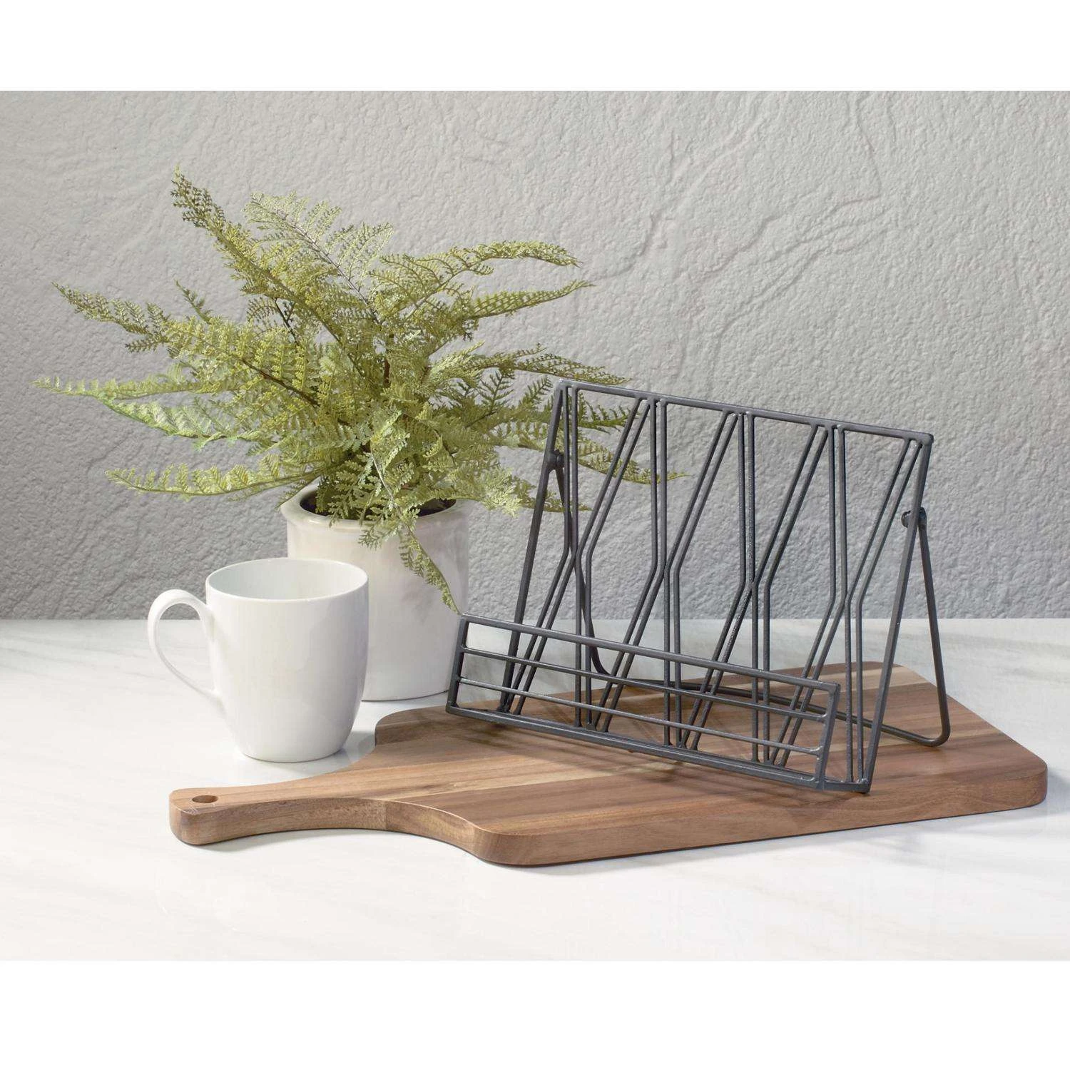 Tripar 7.5 In. H X 8 In. W X 10.5 In. L Powder Coated Black Metal Cookbook Stand 4 Tripar 7.5 In. H X 8 In. W X 10.5 In. L Powder Coated Black Metal Cookbook Stand - Image 2