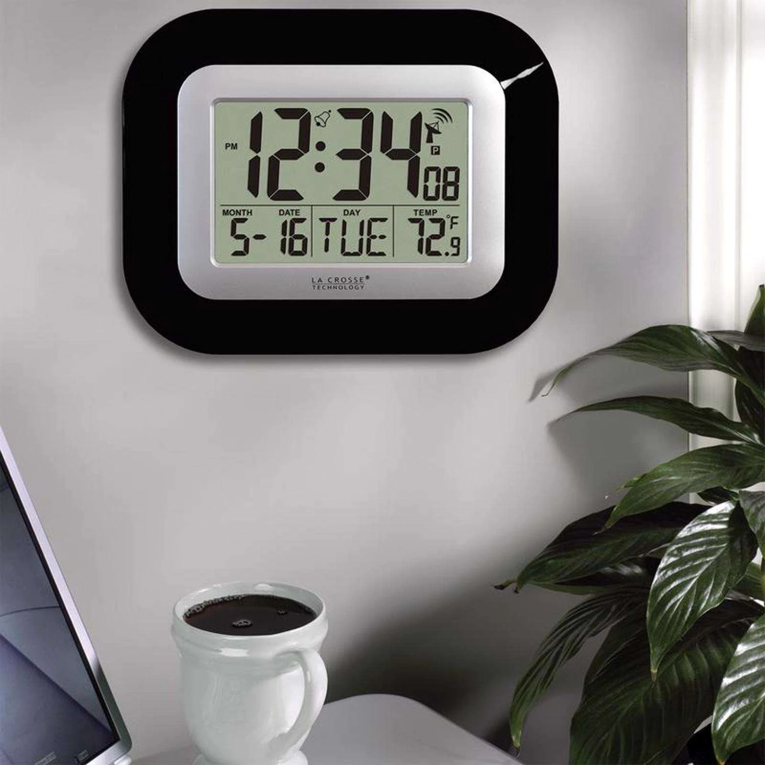 La Crosse Technology 8.95 In. L X 1.2 In. W Indoor Contemporary Digital Atomic Wall Clock Plastic Bl 5 La Crosse Technology 8.95 In. L X 1.2 In. W Indoor Contemporary Digital Atomic Wall Clock Plastic Bl - Image 3